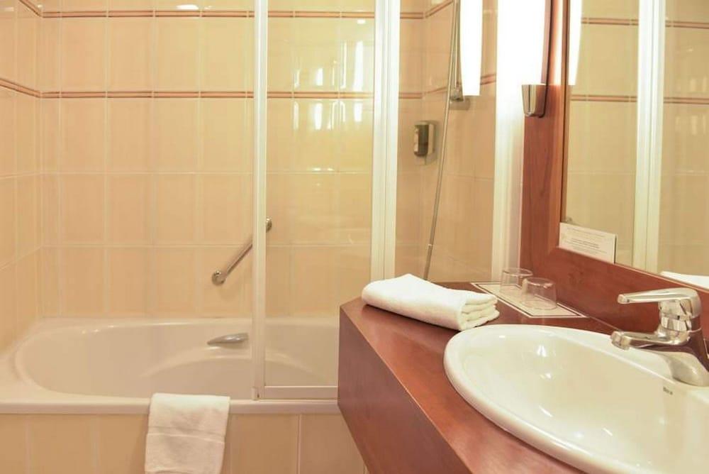 Gradlon Hotel Quimper Buitenkant foto
