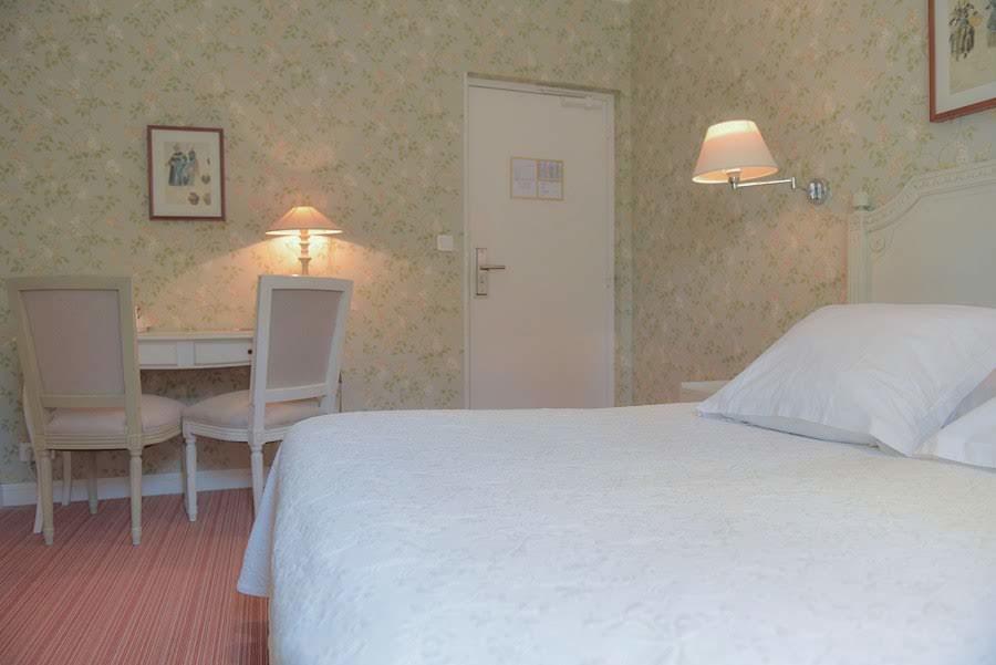 Gradlon Hotel Quimper Buitenkant foto