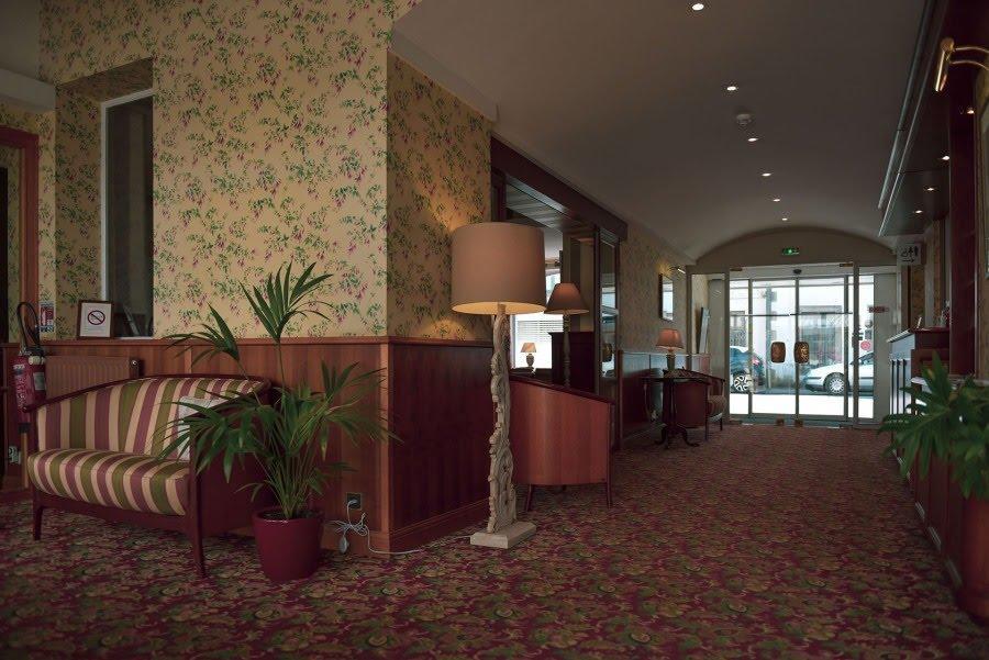 Gradlon Hotel Quimper Buitenkant foto