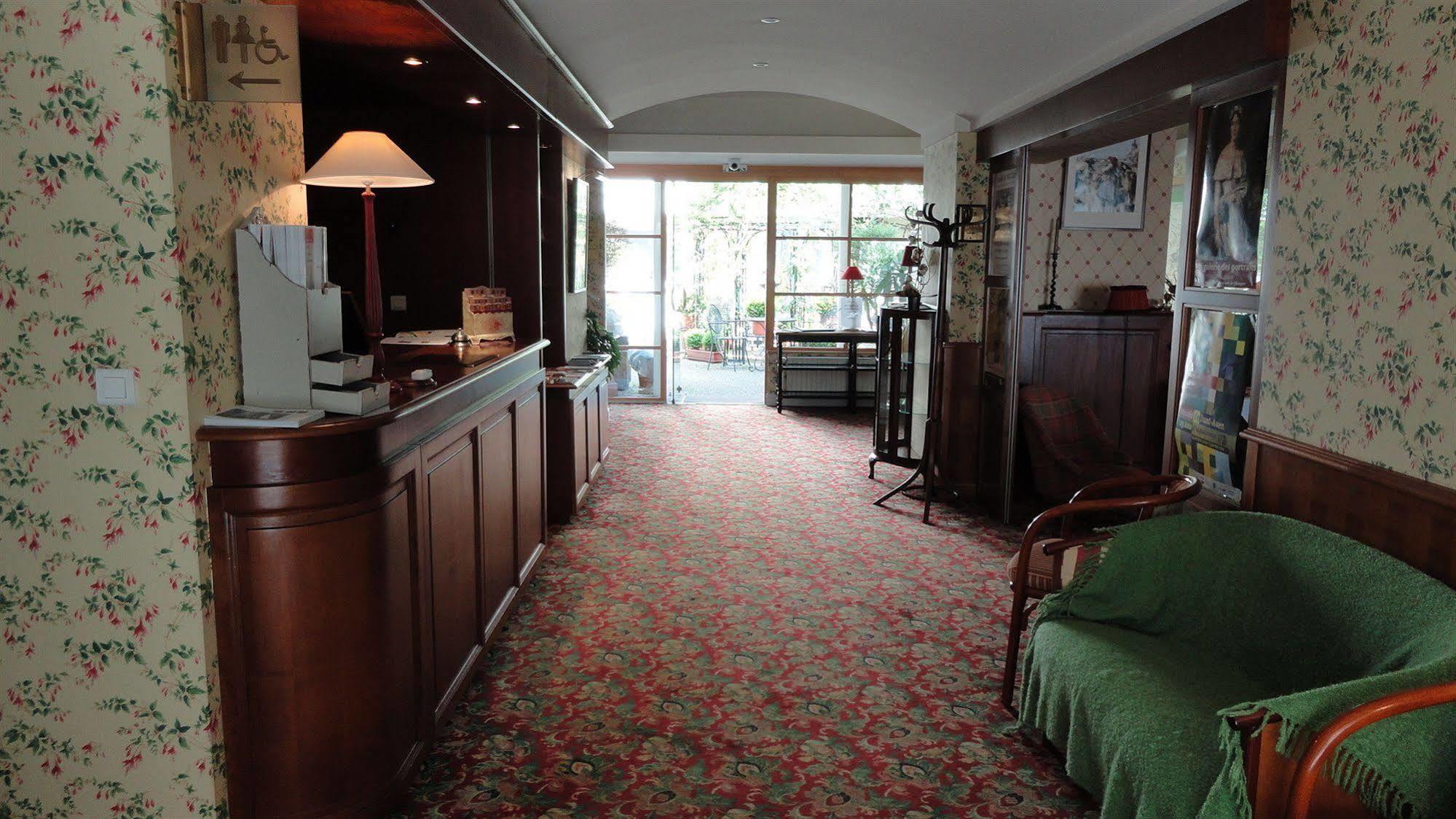 Gradlon Hotel Quimper Buitenkant foto
